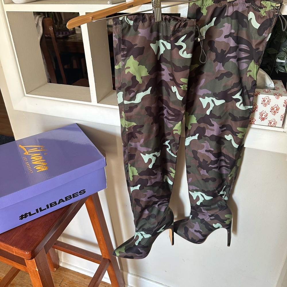Over the knee camo boots 5 1/2